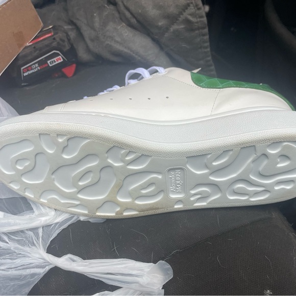 Alexander McQueen only use one time clean - Picture 2 of 4